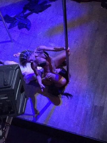 Flagra famosa ex BBB Fani Pacheco em casa de prostituição - SP